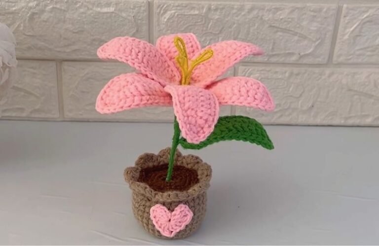 Free Crochet Lily Pot Pattern for Beginners Free Crochet Lily Pot Pattern for Beginners