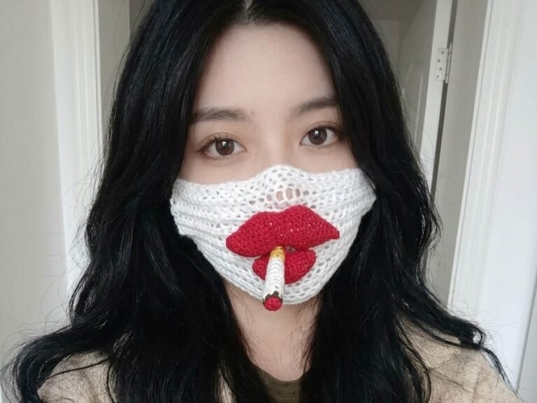 3D Lips & Cigarette Face Mask Crochet Pattern thumbnail